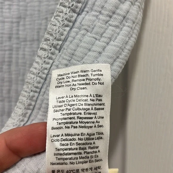 Pottery Barn Kids 100% Organically Grown Cotton Blanket - Picture 4 of 4